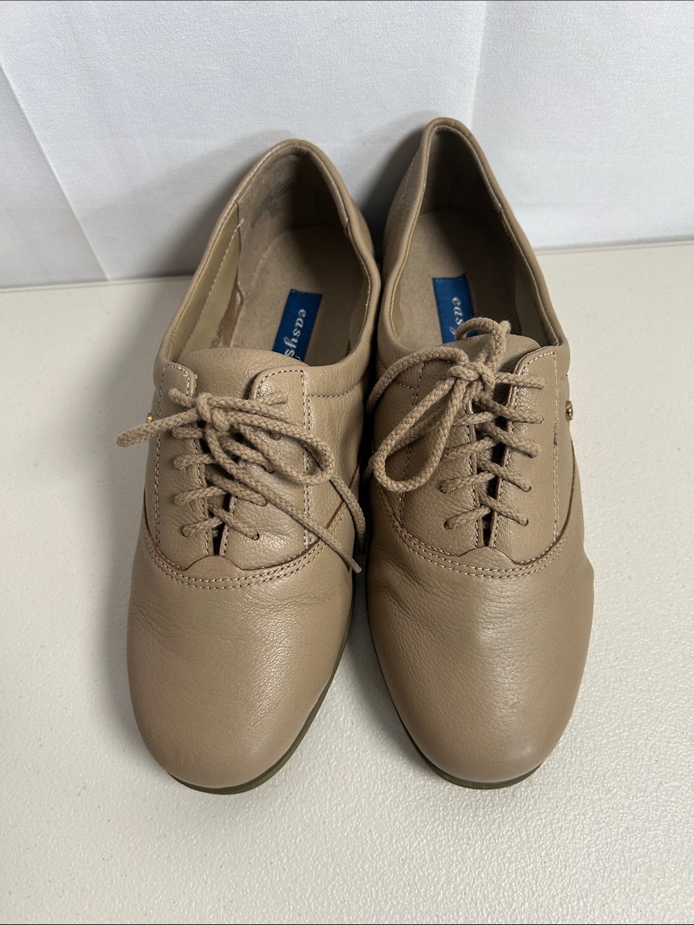 Easy Spirit Taupe Lace-Up Casual Comfort Shoes In 8.5 W